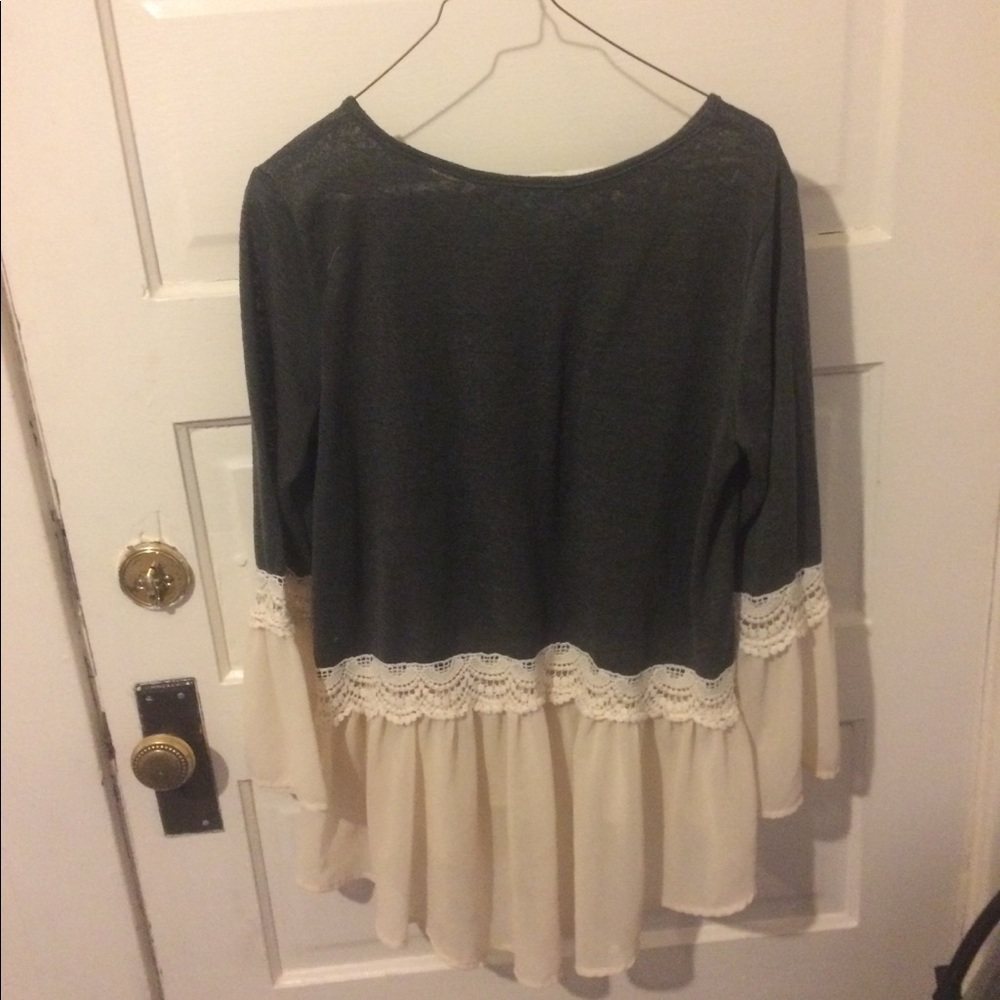 Grey top from Apricot Lane